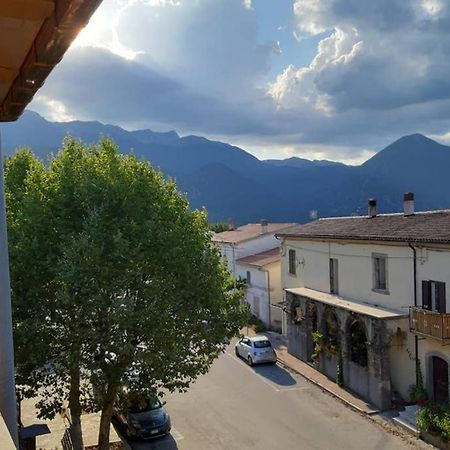 Apartament Al Colle Castel San Vincenzo Zewnętrze zdjęcie